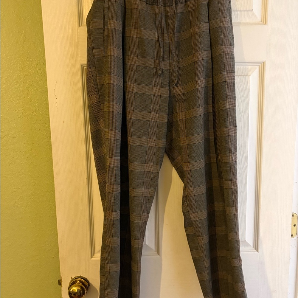 Old Navy Women's Plaid Pants - Brown and Gray